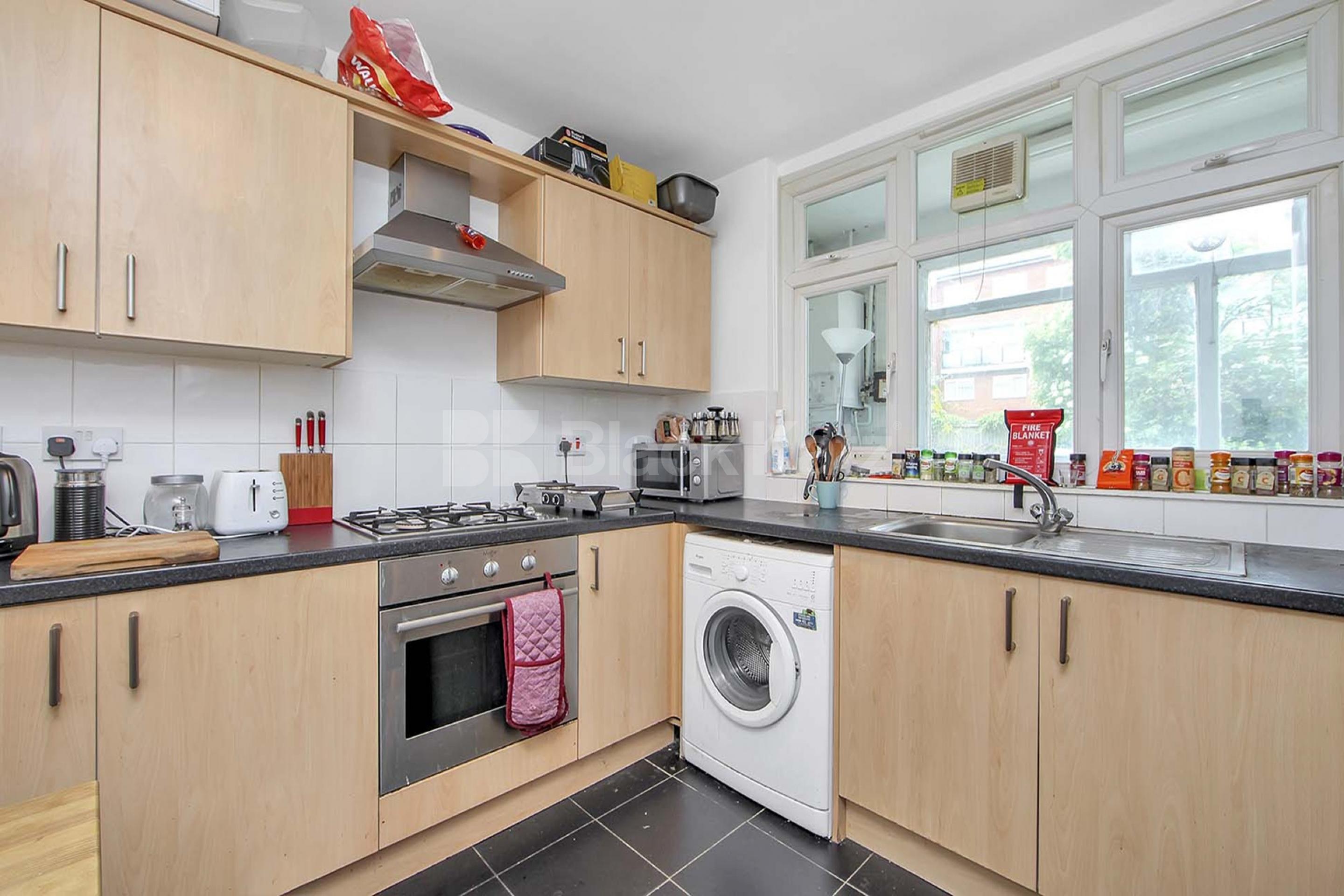 			NEW INSTRUCTION , 4 Bedroom, 1 bath, 1 reception Apartment			 Olney Road, Kennington/ Elephant and Castle SE17